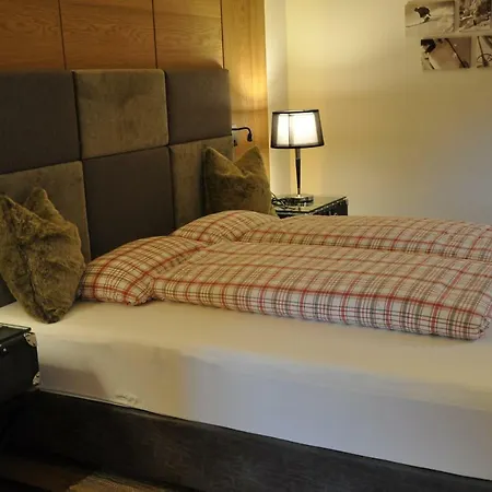 Weissschrofenspitze *